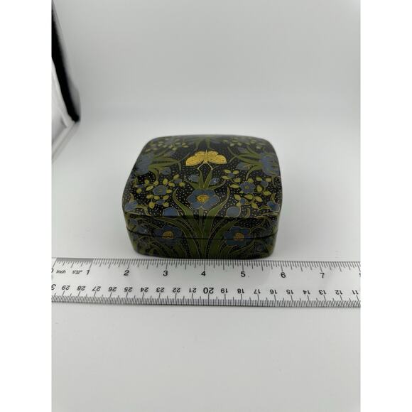 Kashmiri Paper Mache Trinket Box Hand Painted Floral Butterfly 4" - Picture 9 of 10